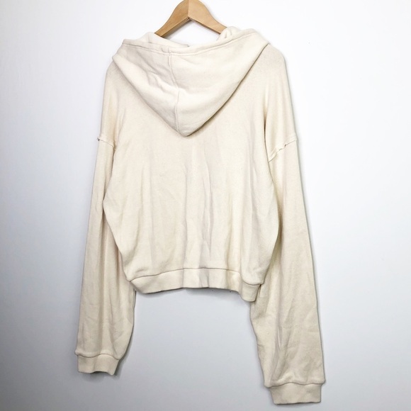 𝅺Free People Beach, two piece, cream social set - Picture 8 of 15